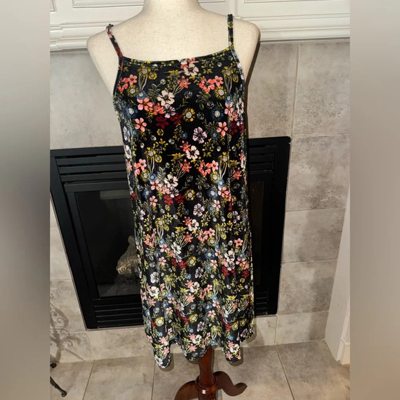 Sears Roebuck Girls Black w/ Flowers Floral Velvet Sundress Dress Large 14-16 - Picture 1 of 10